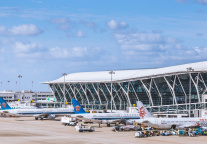 三亚凤凰国际机场三期完工，航空枢纽能级将跃升