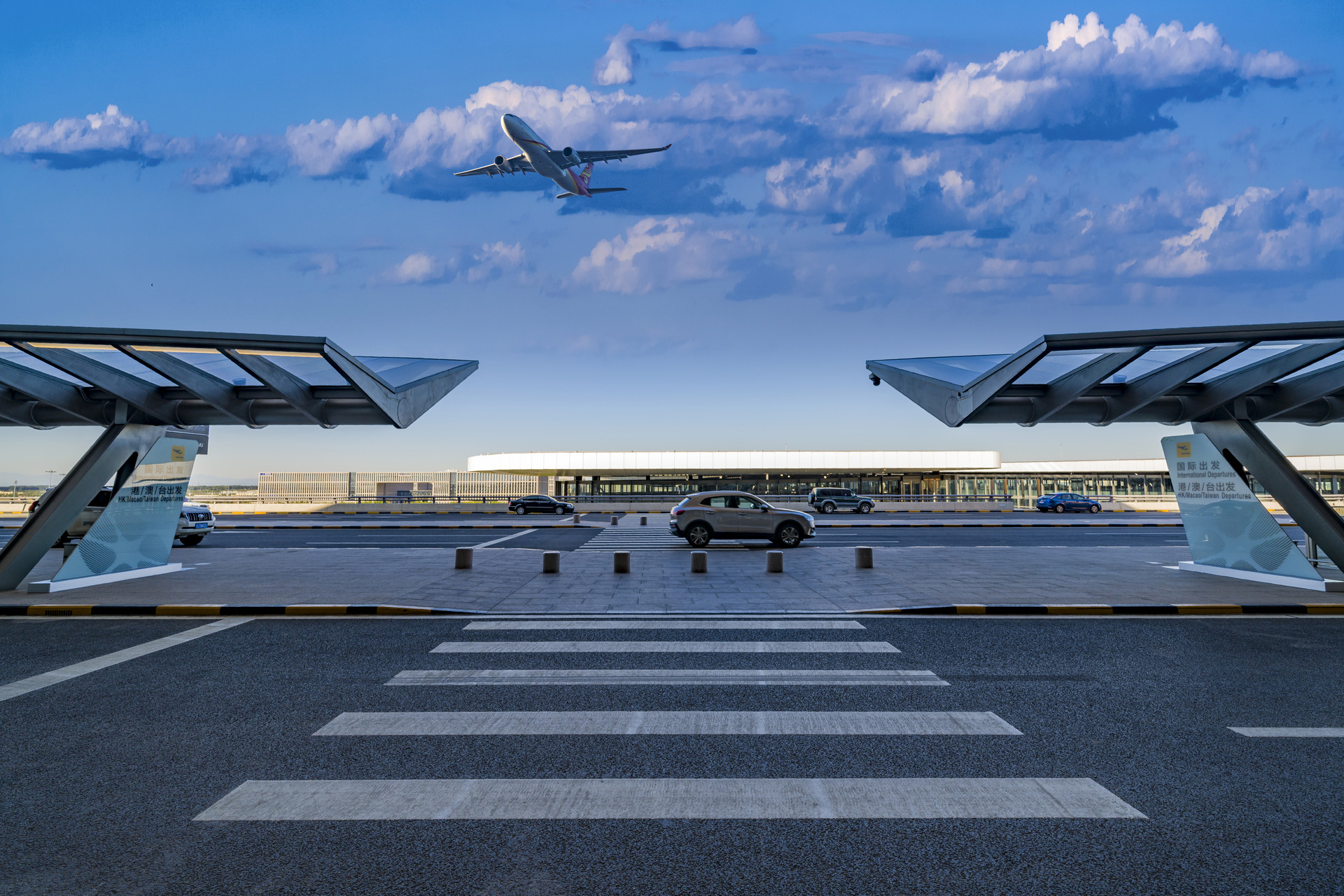 新海航航空集团春运计划执行航班近10万班