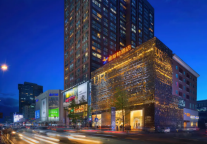 雅斯特酒店用数据打破认知：核心商圈也能跑出高效回报