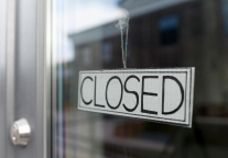 富力地产深陷债务与司法困境，董事长李思廉被限制出境