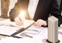 长江制衣等持有项目申请改建为33层高酒店，提供1260间客房