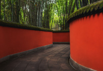 天府文旅：股东莱茵达集团减持股份触及1%及5%刻度并解质押