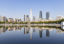 总投资40亿元，东莞市区首个大型文旅综合体“名冠·绿洲”项目摘牌