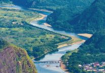 被《地道风物》实名安利！@所有“牛马”：来龙虎山，办一下“仙界入籍”手续！