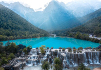 玉龙雪山景区春节假日将适时限流