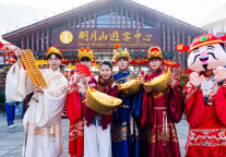 为什么今年春节，大家都跑去明月山“找年味”？