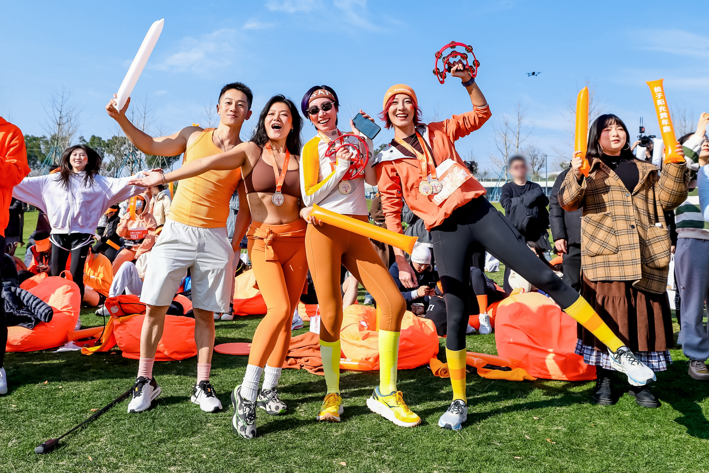 年终开户外蹦迪桔，桔子酒店“疯”了？