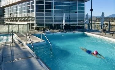 温哥华Versante酒店法拍：酒店资产价值谁说了算？商业世界的残酷真相