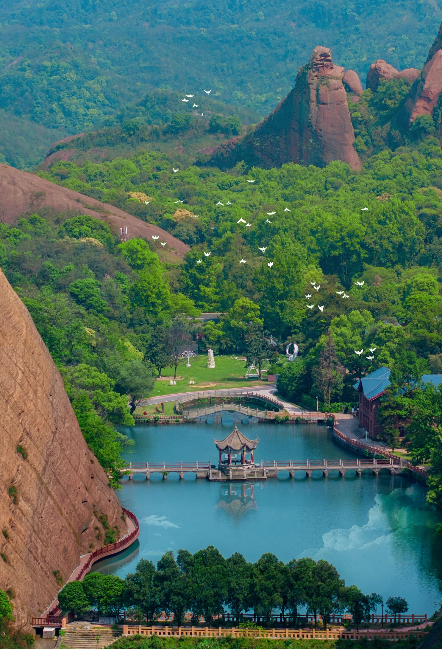 春日龟峰来信 | 登山踏青正当时，云海丹山与花海一键解锁