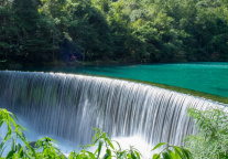 总投资约5.8亿元，贵州黄果树旅游区实景演艺小镇项目签约