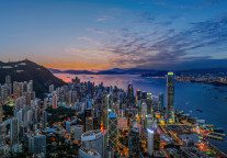 2026年首两个月访港旅客995万人次 同比增长18%