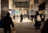 全国铁路除夕预计发送旅客710万人次 