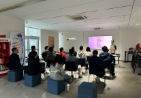 中医进公寓，为年轻人脊柱“松绑”