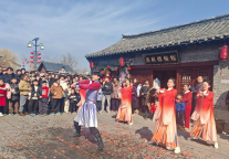 南阳古镇年味拉满！人潮涌动烟火气，处处皆是新春好风景