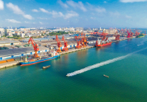 小城不内卷，雅斯特的区域掘金术