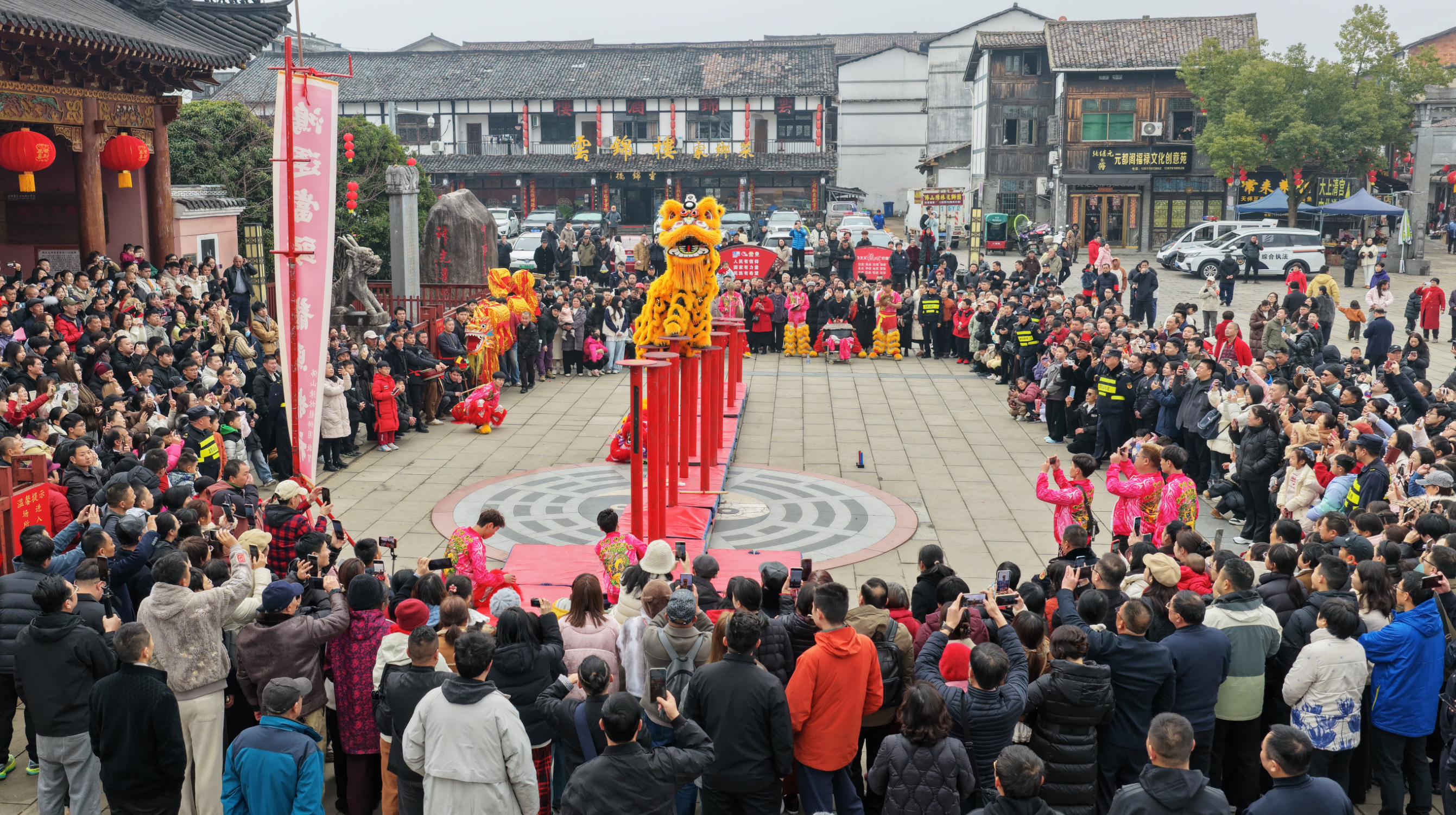人气爆棚年味浓！龙虎山春节假期开门红，八方游客共赴仙山新春之约