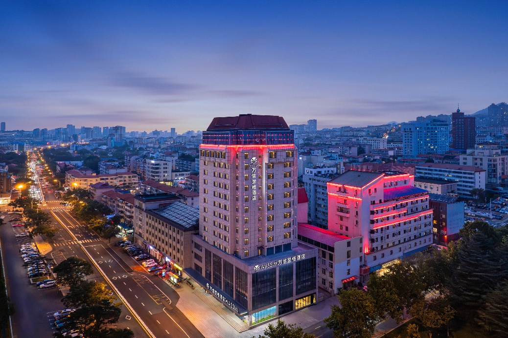 威海市威高广场万信至格酒店：携现代格调，邂逅山海温情