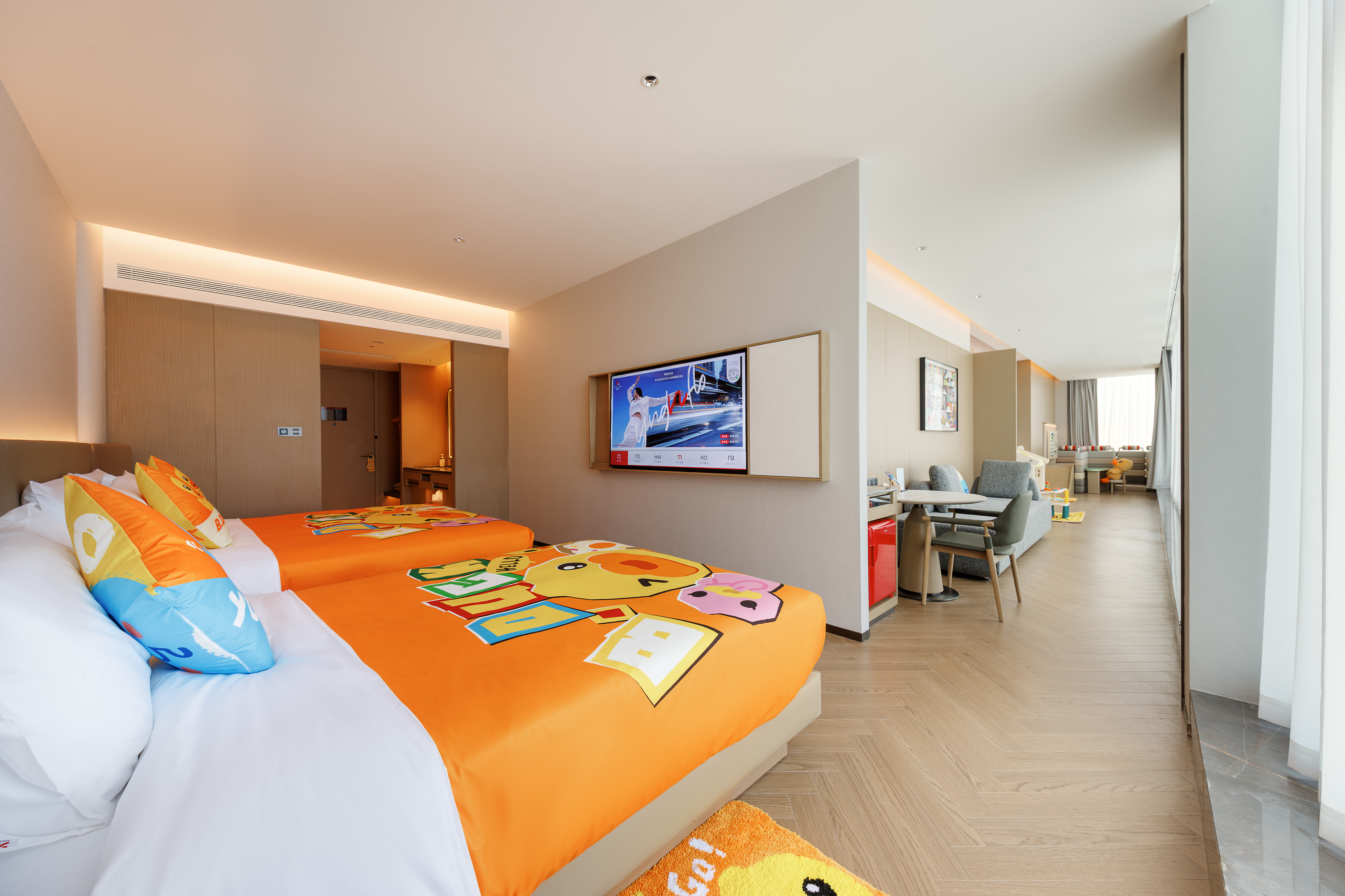 南京毅风酒店亲子主题房型.jpg