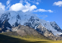 万物梁行与成都文旅物业携手，进驻服务西岭雪山