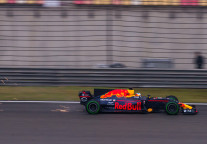 F1中国大奖赛预计吸引23万观众，赛场周边酒店预订量激增125%