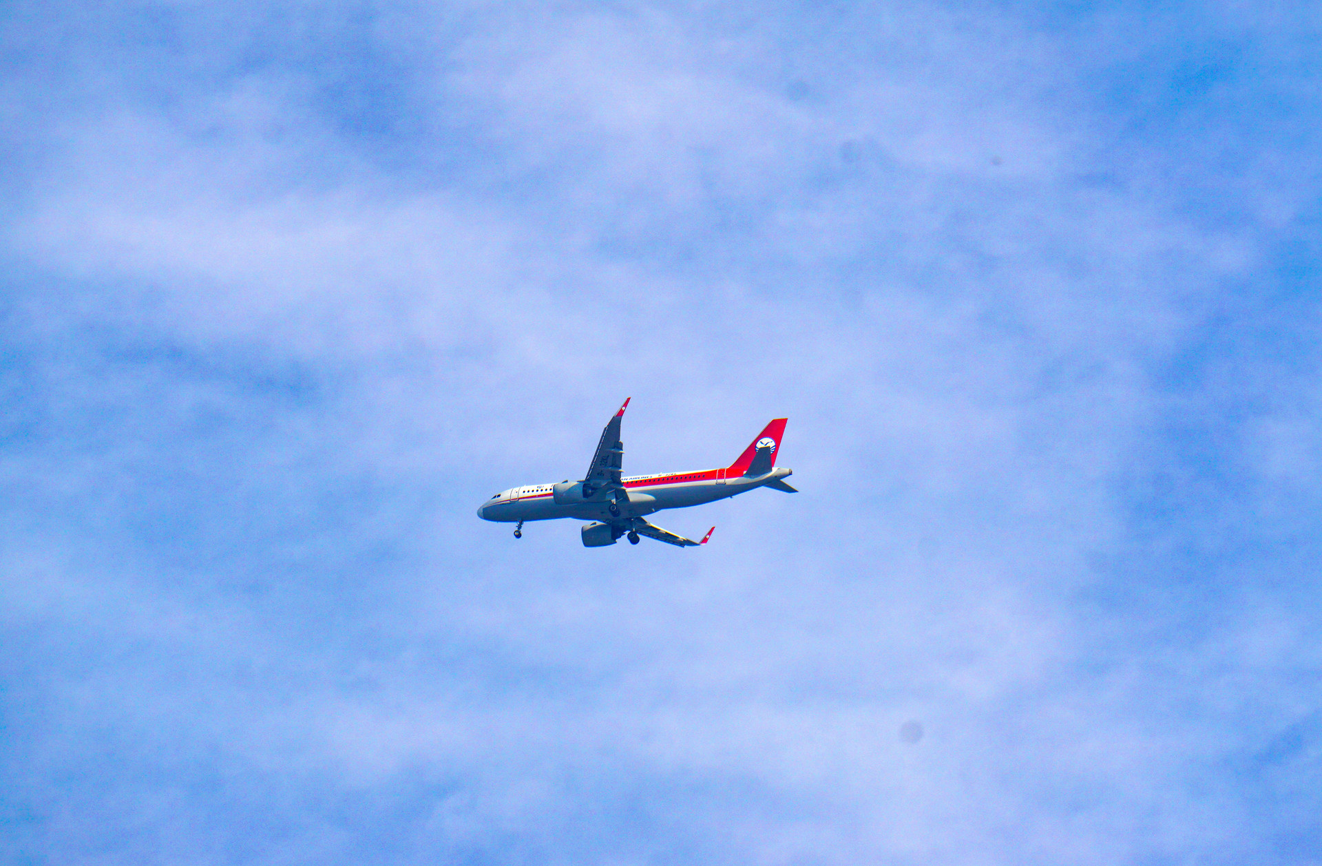 吉祥航空11月旅客周转量同比上升8.92%