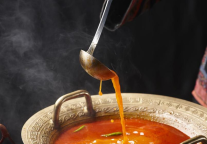 哈尔滨万达文华酒店品珍中餐厅推出红酸汤菜系