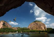 关于龙虎山官网系统安全升级的暂停服务通告！