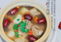 三亚海棠湾万达瑞华度假酒店“瑞食记”应季推出小雪节气限定美食“马蹄羊肉汤”