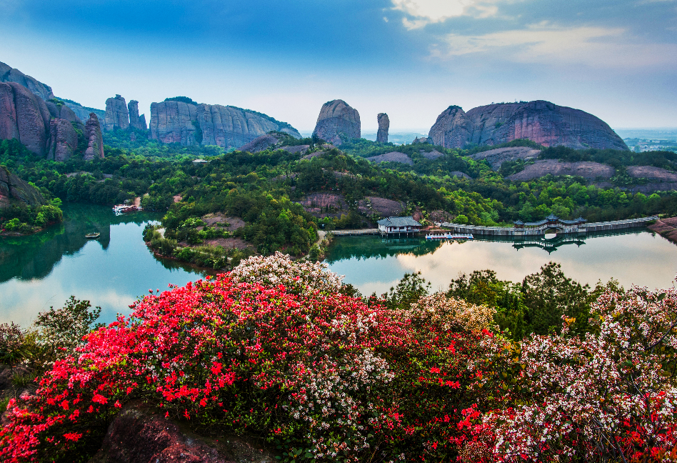 全球大学生免票！来龟峰景区，把青春写进丹山碧水里~