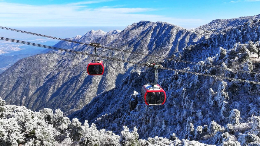 庐山风景区新年开门红，庐山市闸机客流42.89万人次！