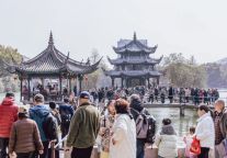 携云还乡，超179.5万游客在台州府城，过灯火团圆年！