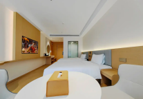 艺龙安云酒店（清镇市政府店）：政务核心，高效悦居新地标