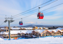 万达酒店及度假村冰雪“拼图”：三城联动，共筑中国冰雪产业竞争力