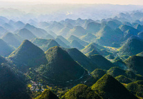 桂林旅游：拟公开挂牌转让资江丹霞公司100%股权暨债权，挂牌价格为3450万元