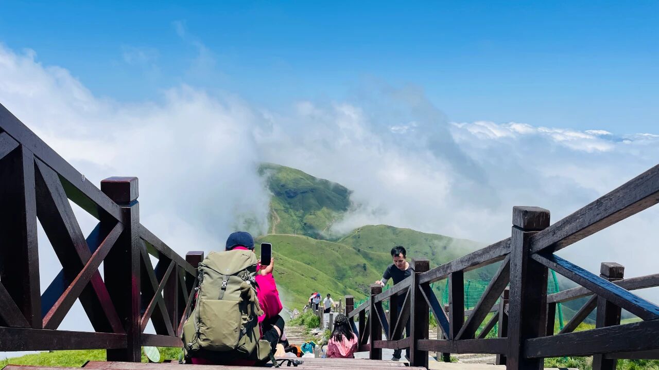 这波血赚不亏！武功山逛景区+住民宿+玩项目～