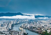 身在花筑般蓝，尽看东方万象