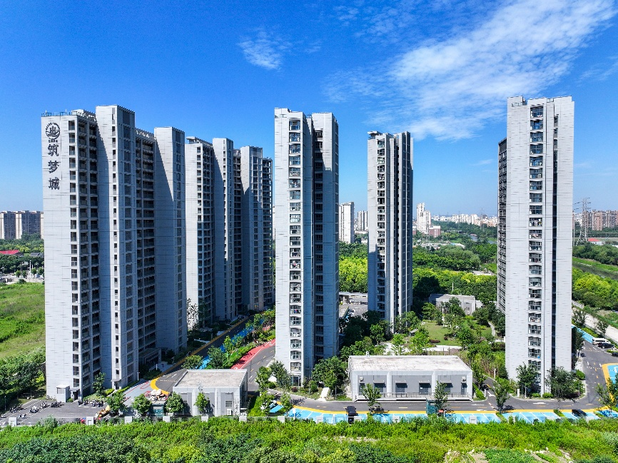 新黄浦·筑梦城“轻重并举”战略见效： 机构间REITs超募发行 轻资产项目接连落地