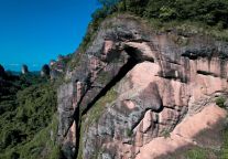 龙虎山景区新品面世！象鼻山速降新玩法本周六体验开启！