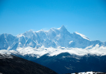 新化县签约“天空之城”项目，推动文旅产业升级