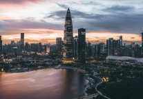 国庆中秋长假，深圳 “热雪奇迹” 火爆