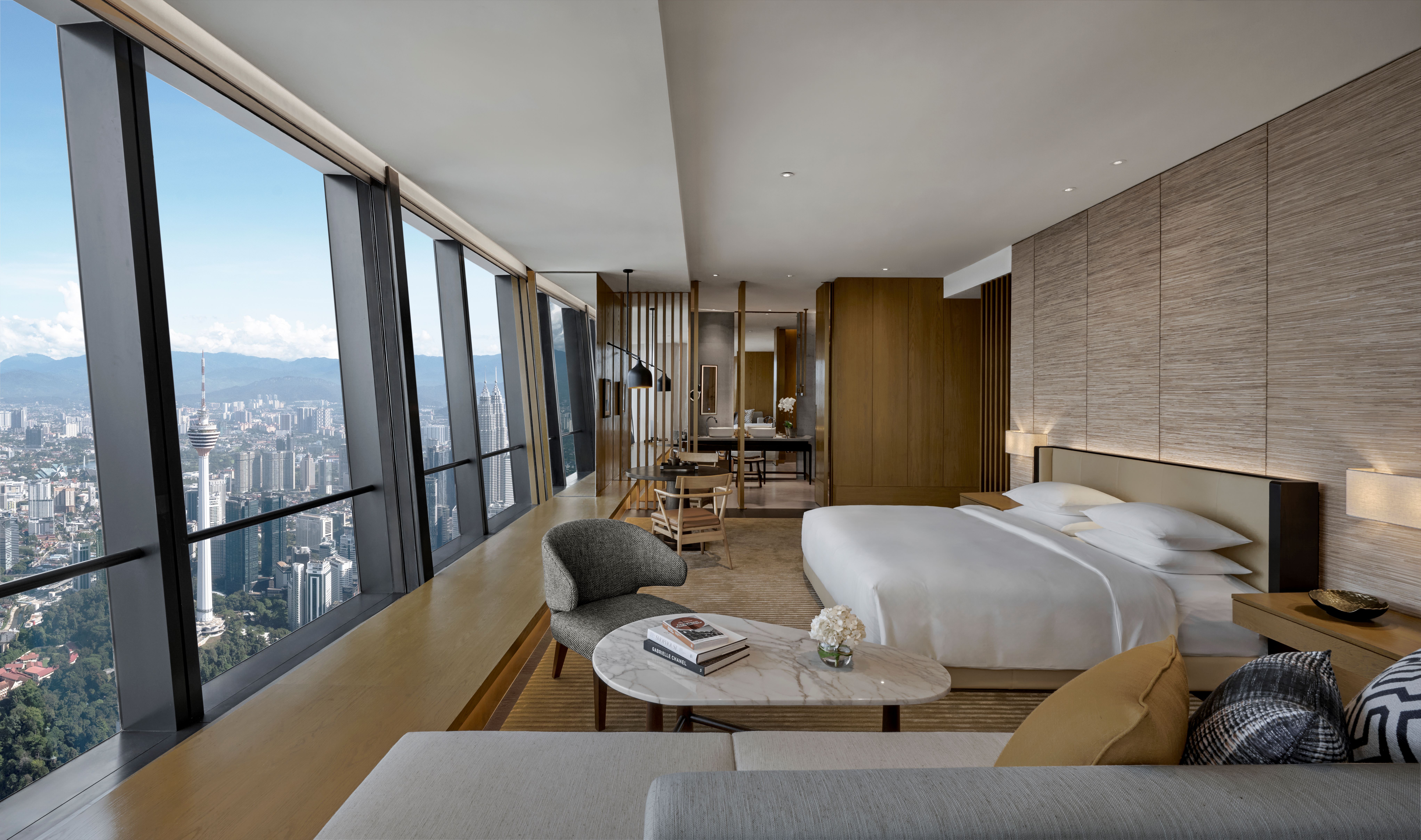 Park Hyatt Kuala Lumpur_One-King-Deluxe-Bedroom-Path-View.jpg
