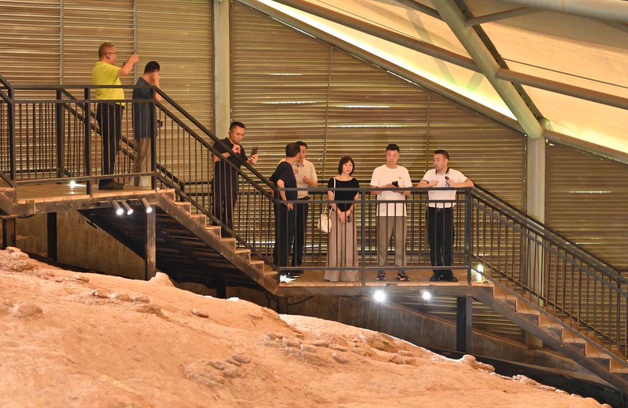 渝鄂携手共探地质瑰宝，经验互鉴赋能文旅发展