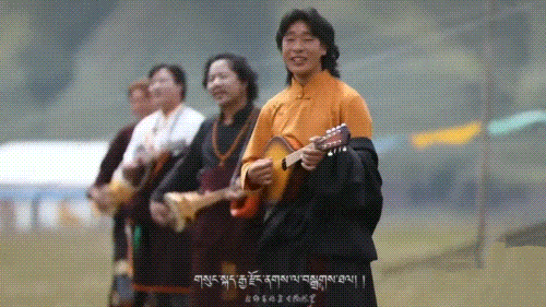 弹唱.gif