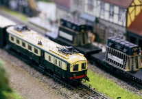 上铁集团：长三角铁路预计中秋客流342万人次 增开74列夜间列车