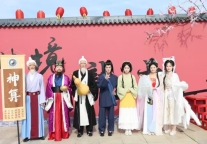 龙虎山双节焕新：七大新品解锁沉浸体验 限定活动点燃黄金周氛围