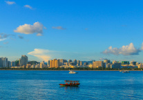 中国中免三亚国际免税城酒店项目钢结构封顶