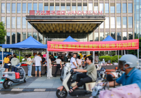 漳州万达嘉华酒店推出“星级美味小摊” 星级厨房直供街头烟火气