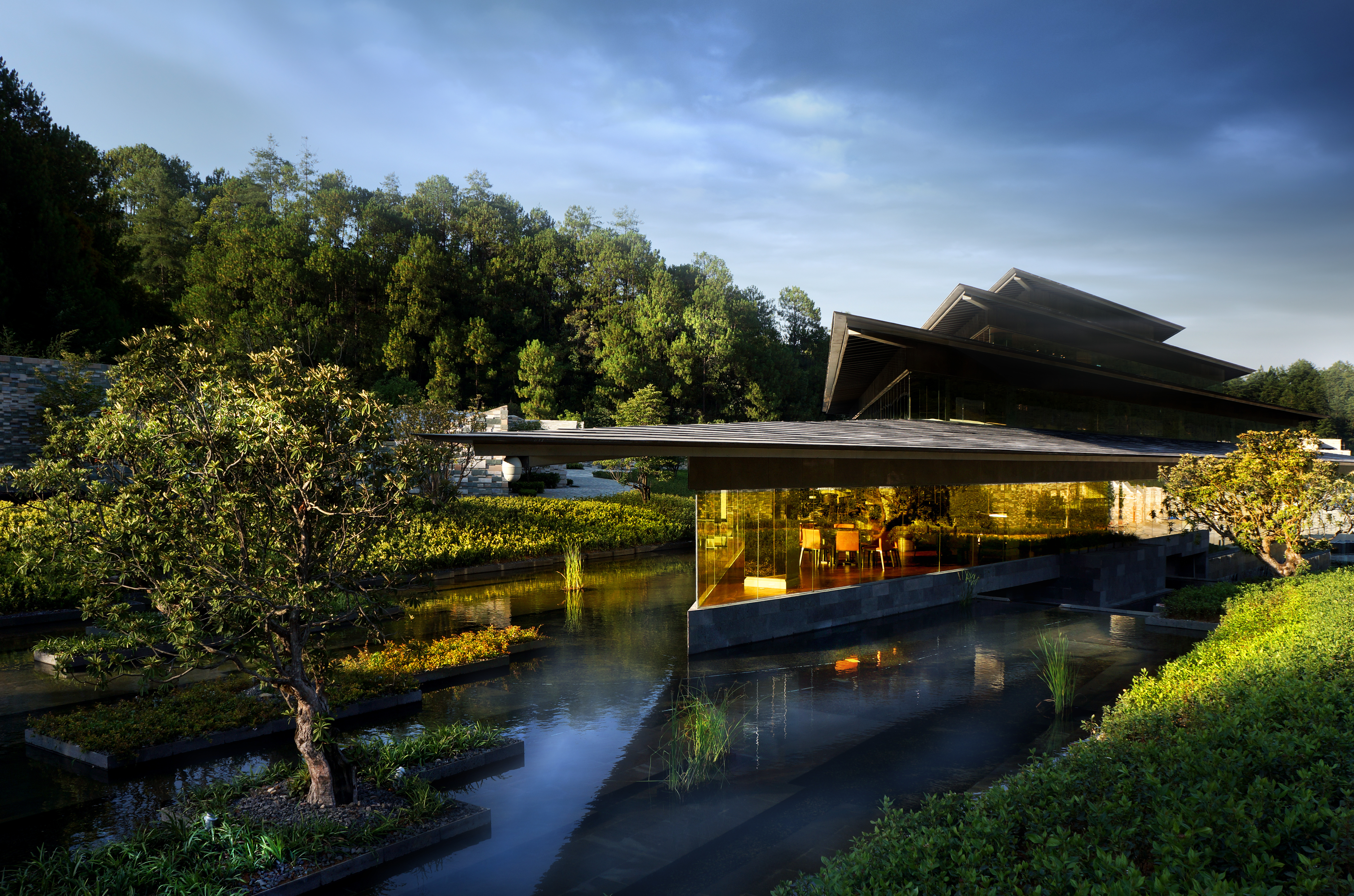 ​万豪国际与Kuzu Group达成重要合作协议