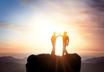 华住会低调超车，再拿两个全球第一