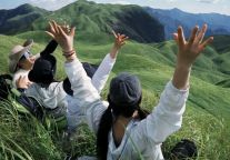 从“户外天堂”到“户外运动目的地”：萍乡武功山的进阶之路